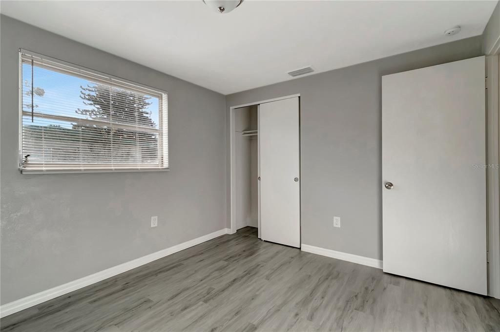 For Sale: $289,500 (3 beds, 2 baths, 1141 Square Feet)