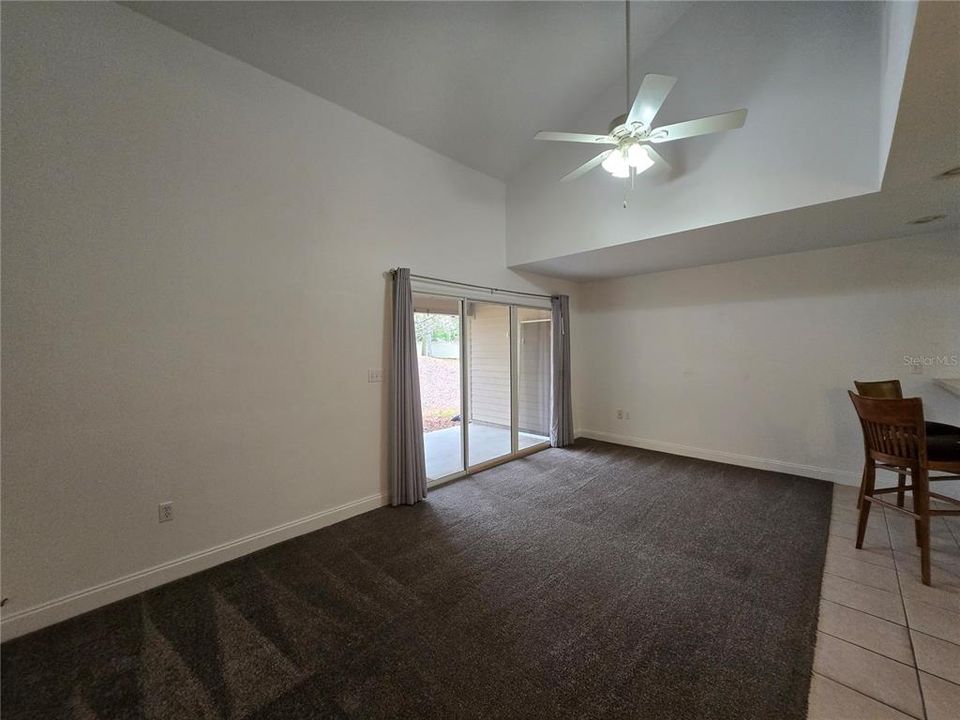 For Rent: $1,750 (3 beds, 2 baths, 1462 Square Feet)