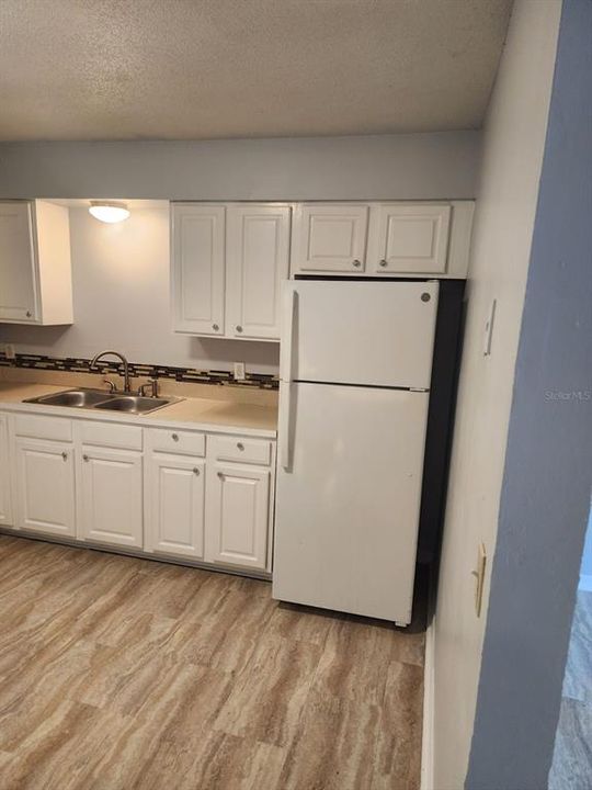 For Rent: $1,495 (3 beds, 1 baths, 1045 Square Feet)