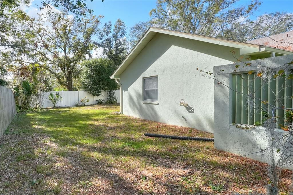 For Sale: $319,000 (3 beds, 2 baths, 1788 Square Feet)