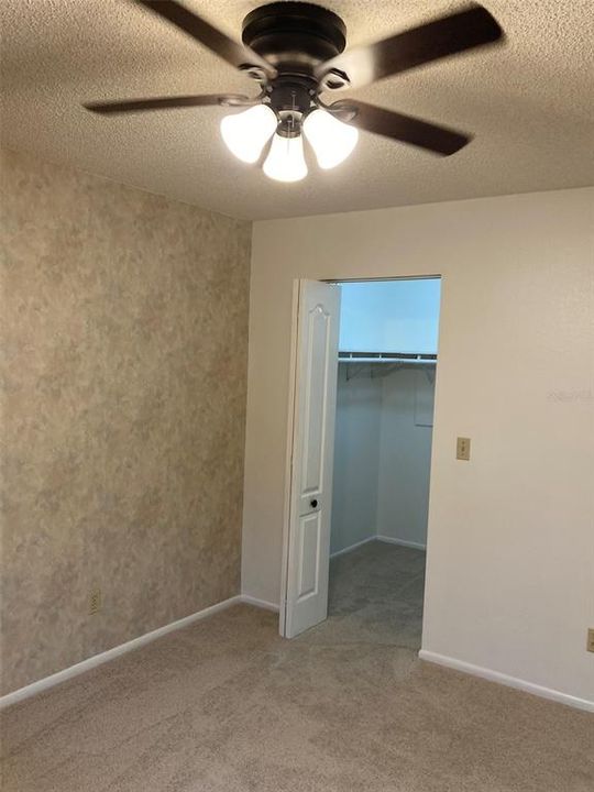 For Sale: $174,900 (2 beds, 2 baths, 1100 Square Feet)