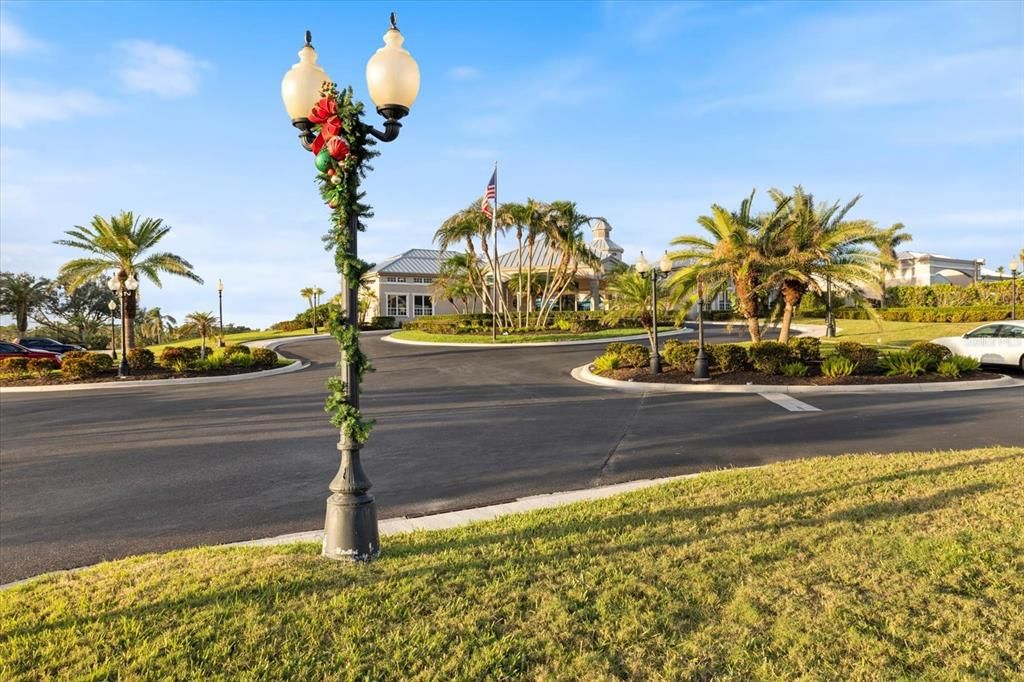 Pelican Pointe Golf & Country Club