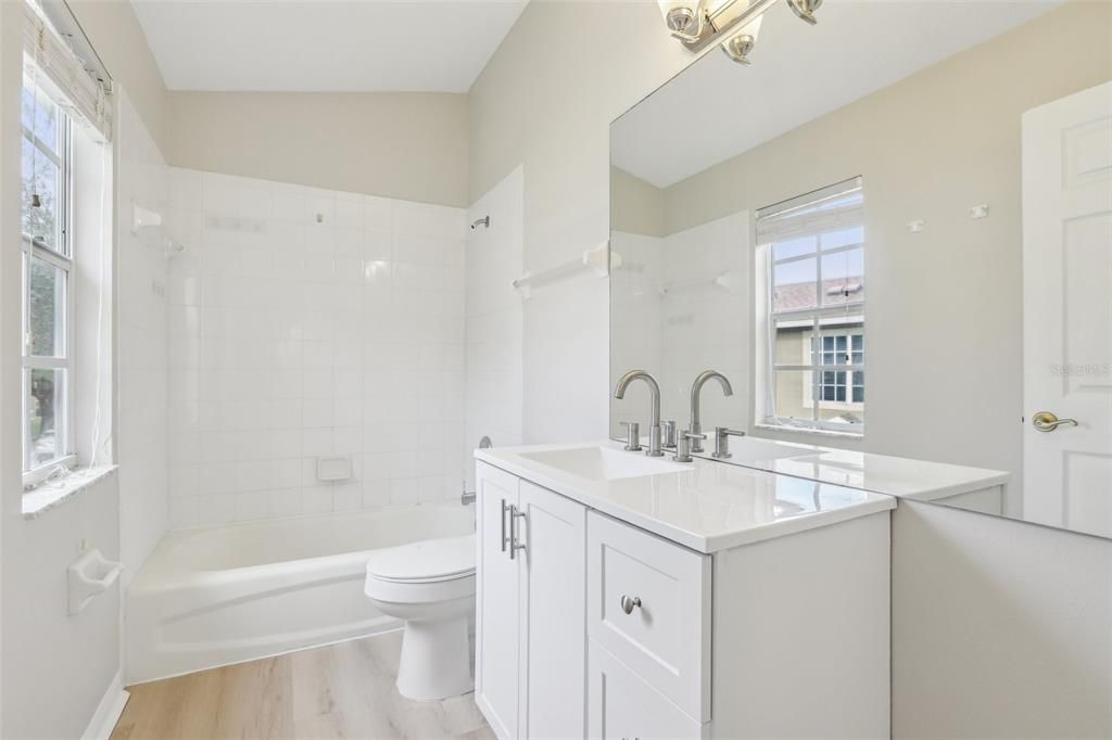 Ensuite Bath - Primary