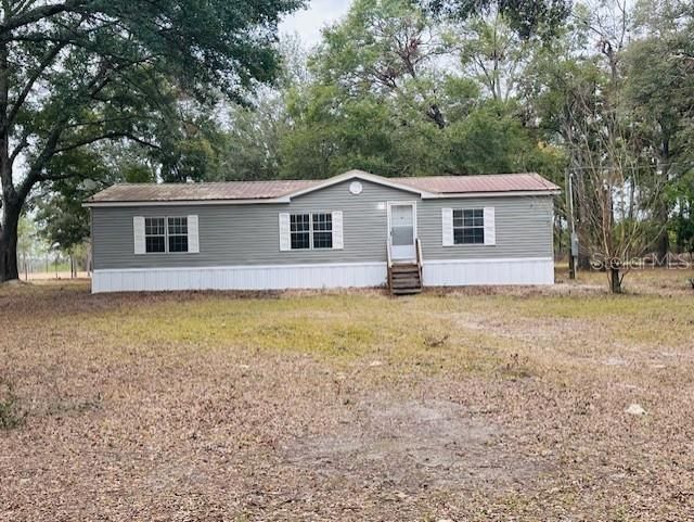 For Sale: $225,000 (3 beds, 2 baths, 1568 Square Feet)