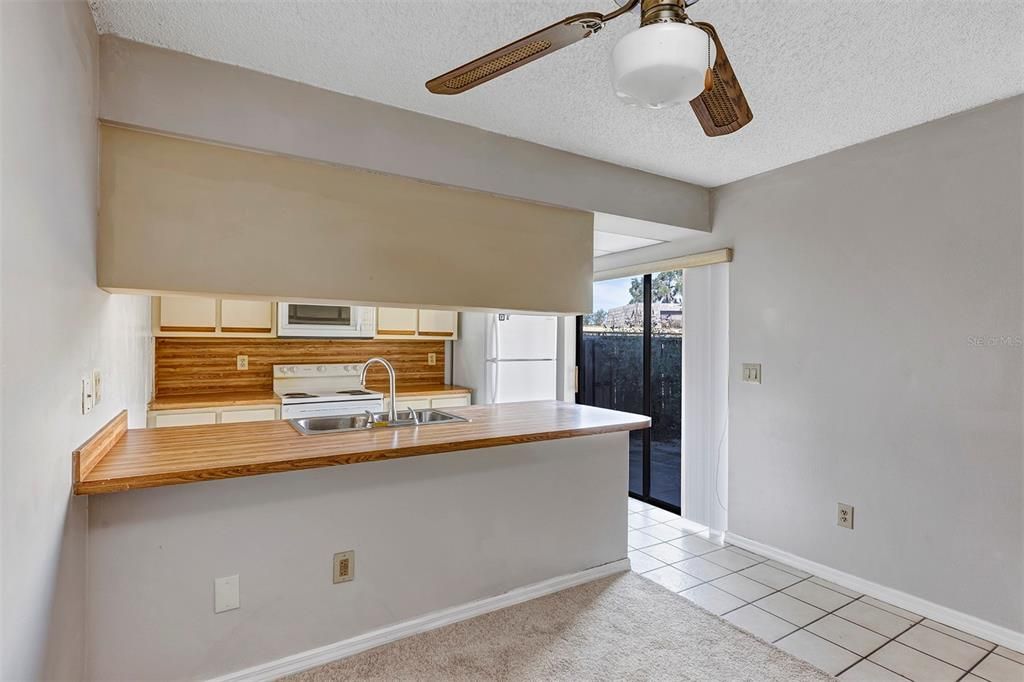 For Sale: $175,000 (2 beds, 2 baths, 1288 Square Feet)