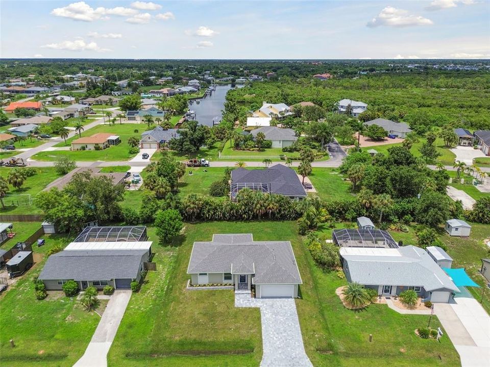 For Sale: $398,000 (3 beds, 2 baths, 1418 Square Feet)