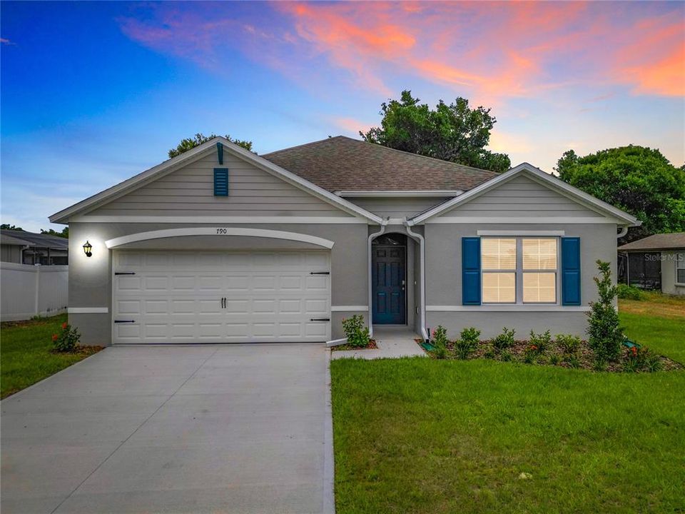 Recently Sold: $382,000 (4 beds, 2 baths, 1833 Square Feet)