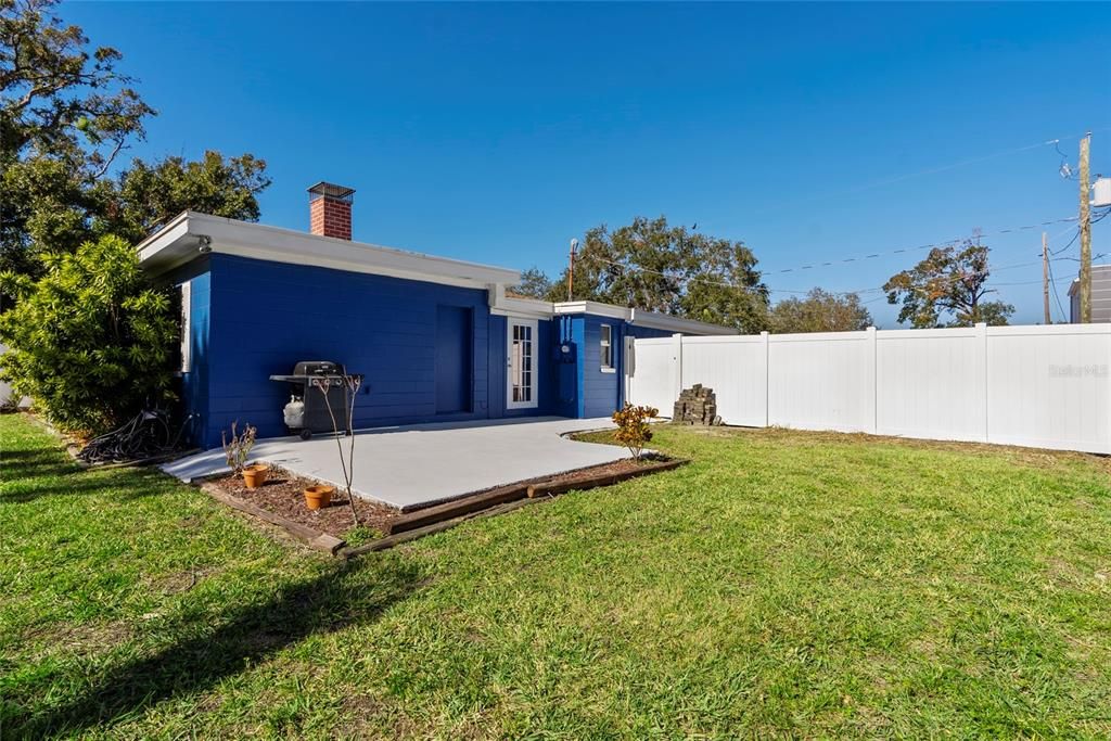 Patio/Backyard