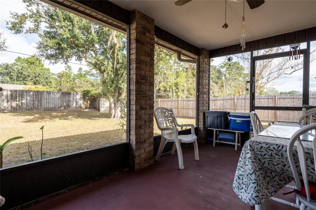 The private screened patio is perfect for relaxing.