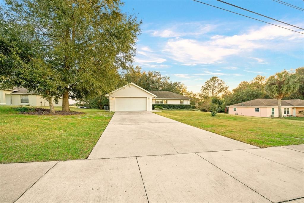 For Sale: $270,000 (3 beds, 2 baths, 1316 Square Feet)