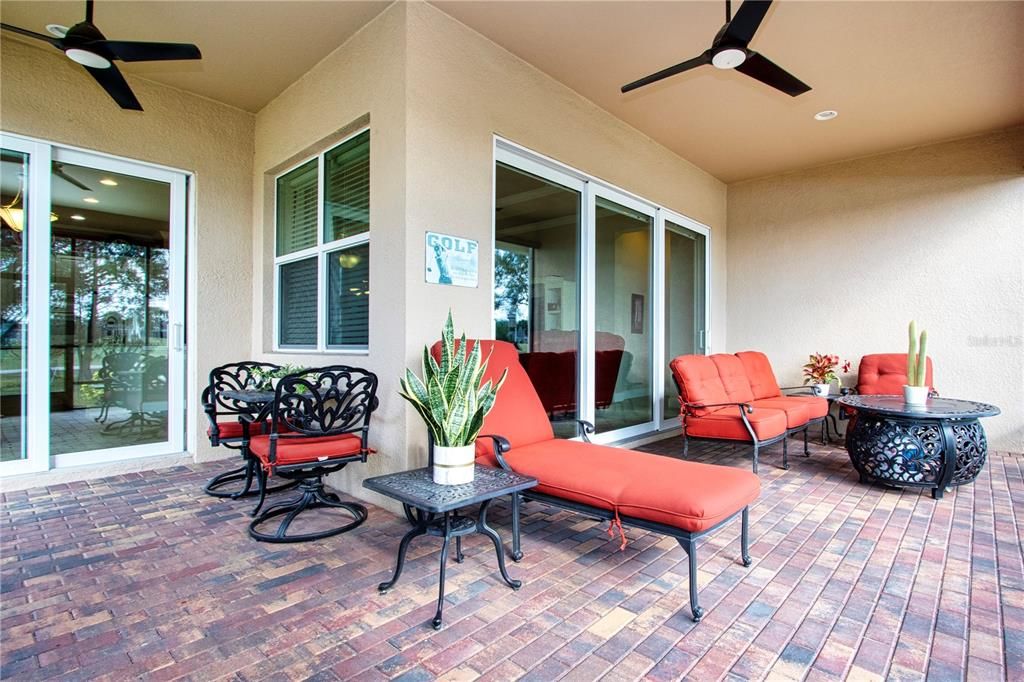 Covered, Screened Lanai w/Brick Pavers