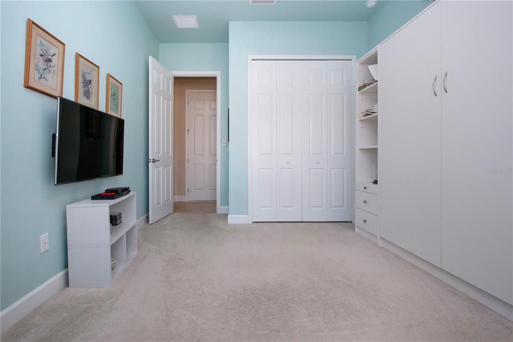 3rd Bedroom closet