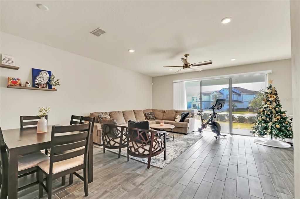 For Sale: $405,000 (3 beds, 2 baths, 1881 Square Feet)