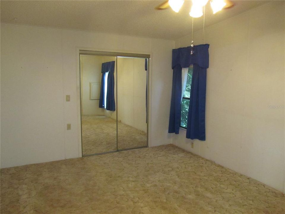 For Sale: $169,900 (2 beds, 2 baths, 1196 Square Feet)