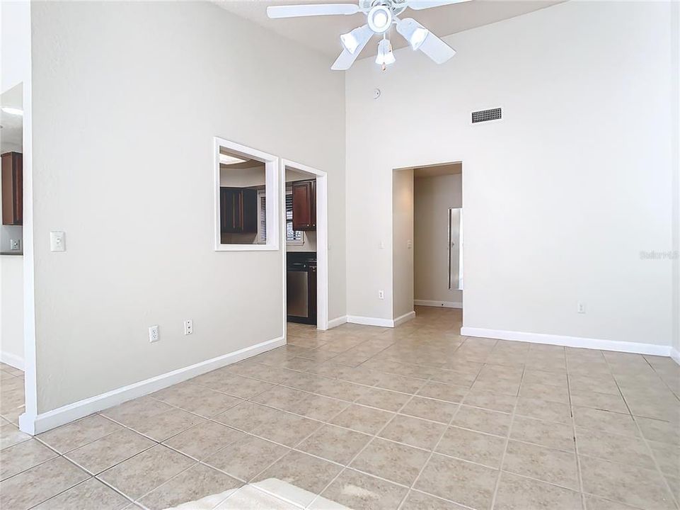 For Sale: $255,000 (2 beds, 2 baths, 1146 Square Feet)