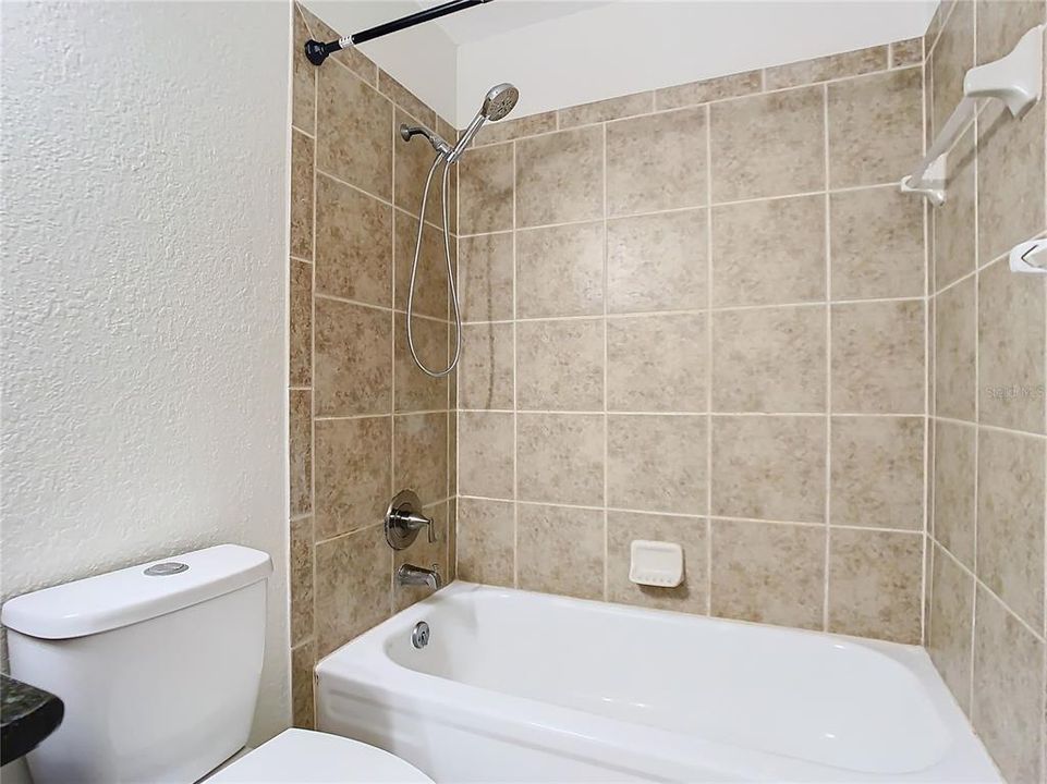 For Sale: $255,000 (2 beds, 2 baths, 1146 Square Feet)