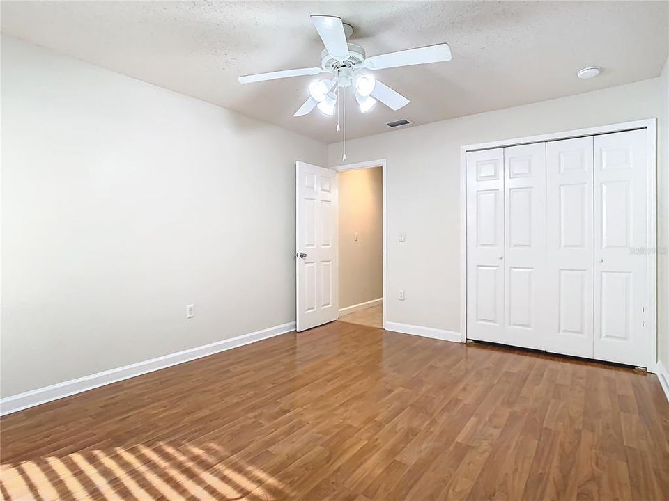 For Sale: $255,000 (2 beds, 2 baths, 1146 Square Feet)