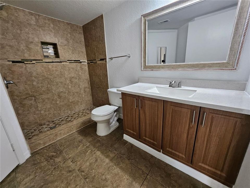 В аренду: $1,595 (1 спален, 1 ванн, 762 Квадратных фут)