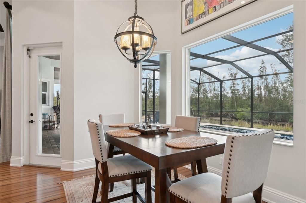 Kitchen Dining Area