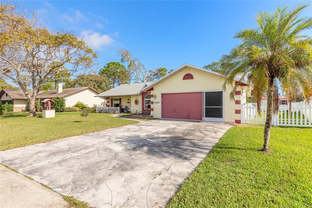 For Sale: $469,000 (3 beds, 2 baths, 1672 Square Feet)