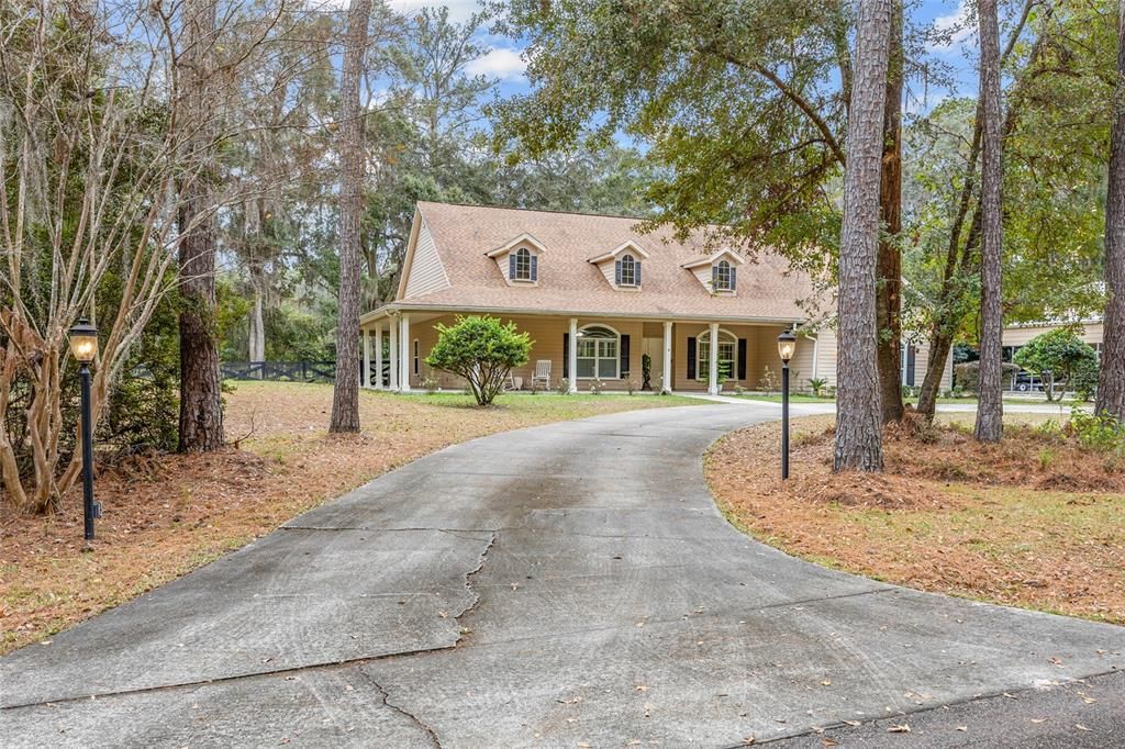 For Sale: $575,000 (4 beds, 2 baths, 2828 Square Feet)