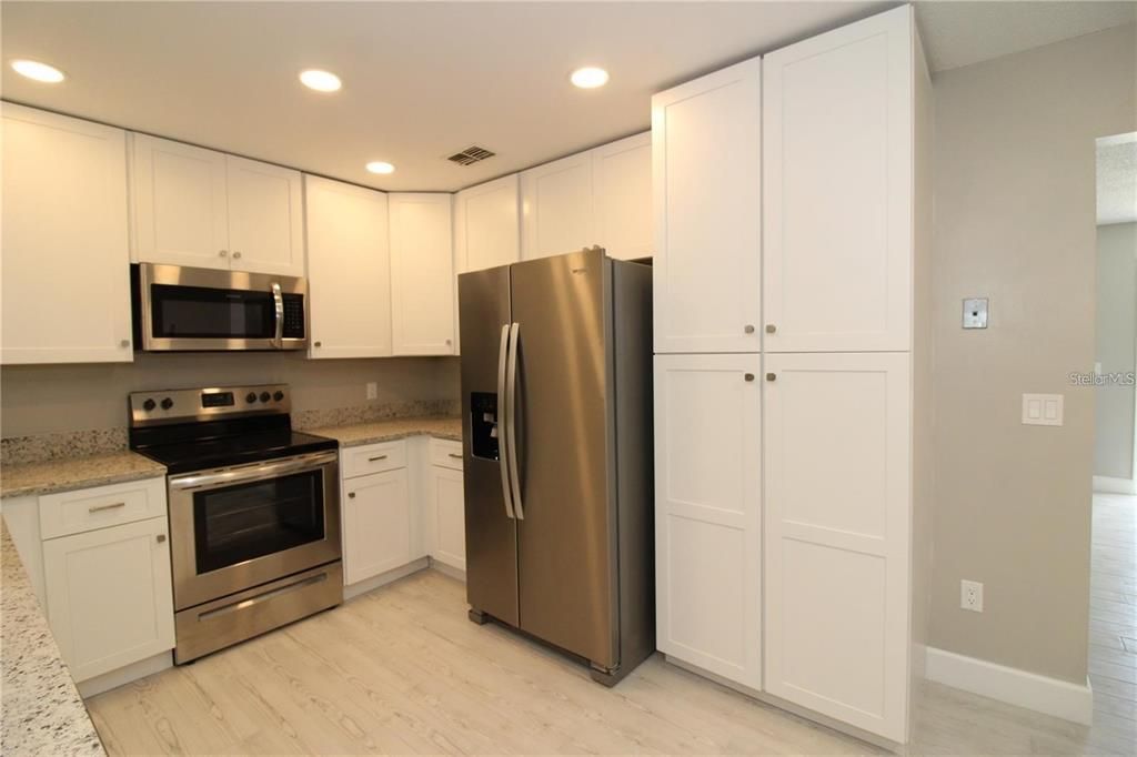 For Rent: $2,195 (3 beds, 2 baths, 1248 Square Feet)