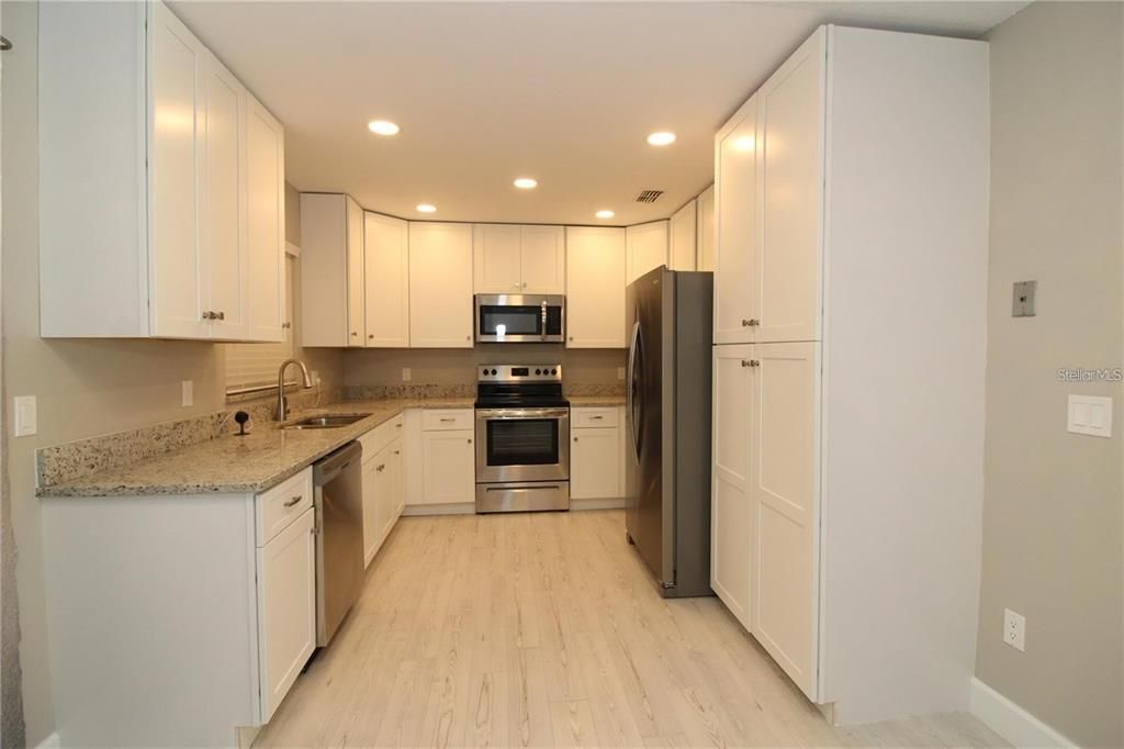 For Rent: $2,195 (3 beds, 2 baths, 1248 Square Feet)