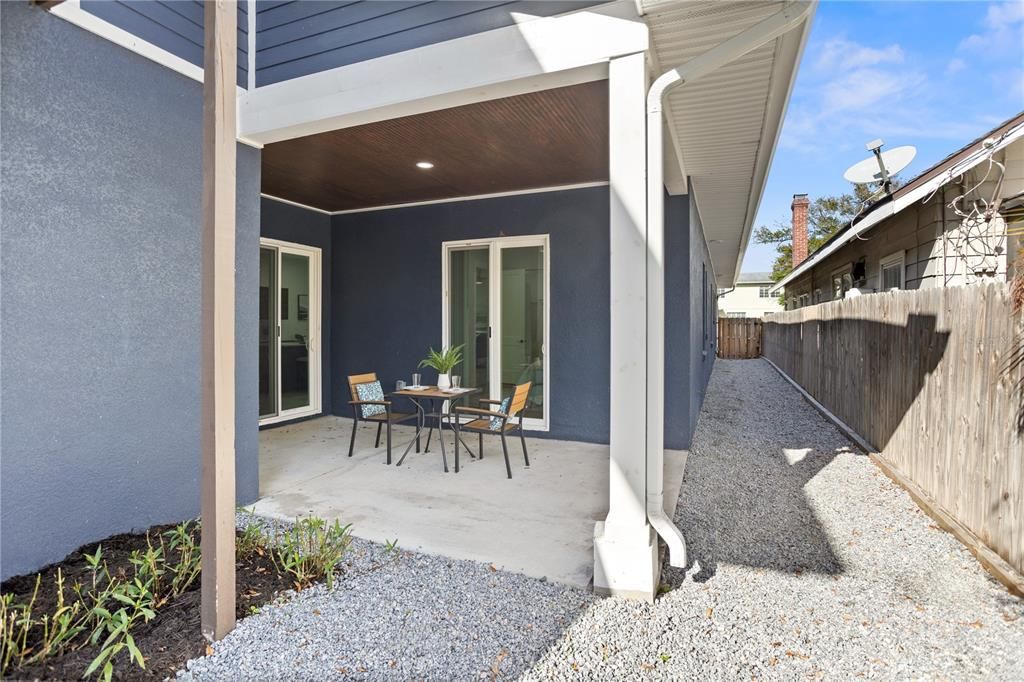 Outdoor Sitting area/lanai