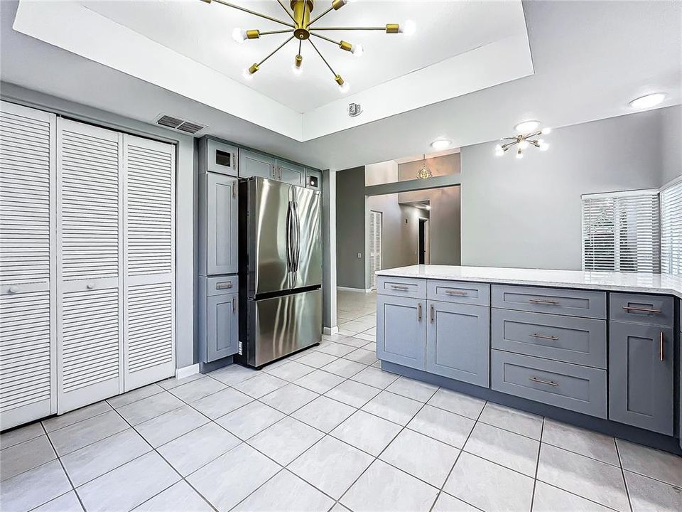 For Sale: $324,972 (2 beds, 2 baths, 1337 Square Feet)