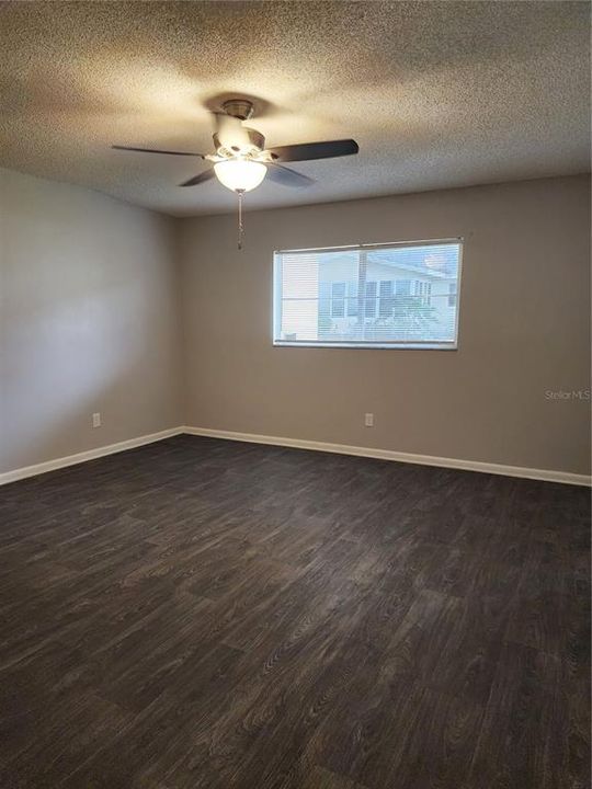 For Sale: $200,000 (2 beds, 2 baths, 1204 Square Feet)