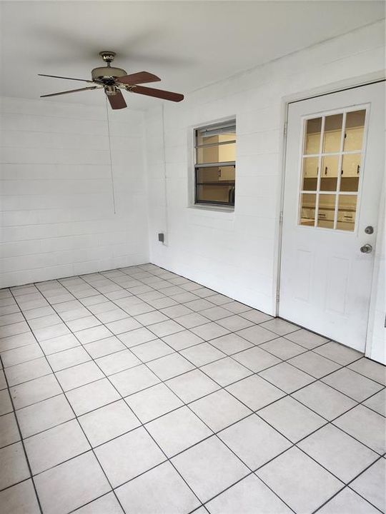 For Sale: $200,000 (2 beds, 2 baths, 1204 Square Feet)