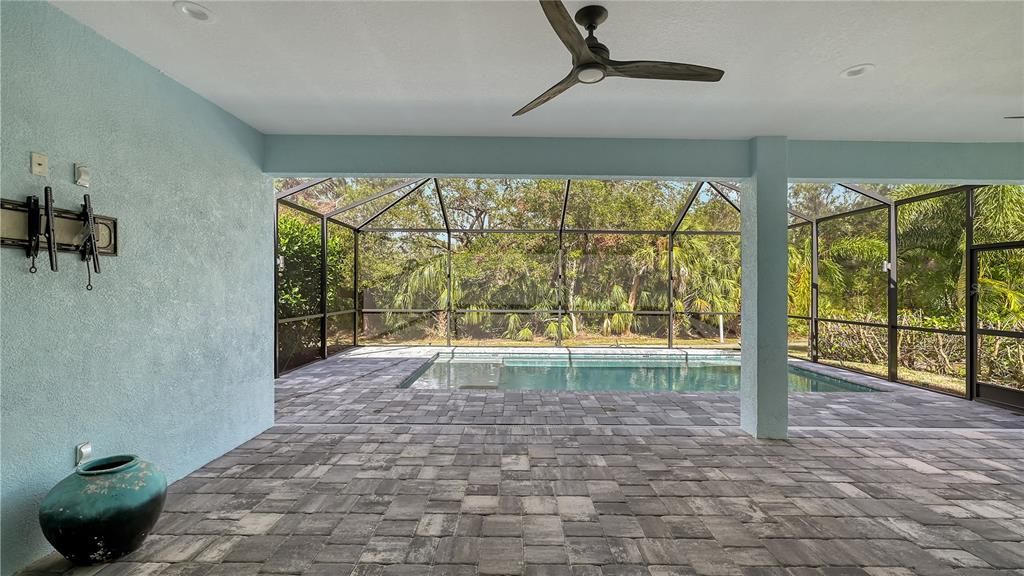 covered lanai overlooking the pool