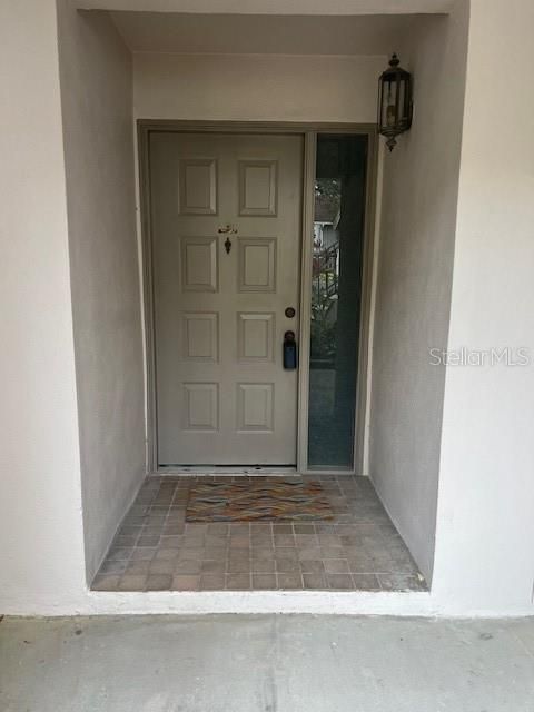 For Rent: $2,200 (2 beds, 2 baths, 1015 Square Feet)