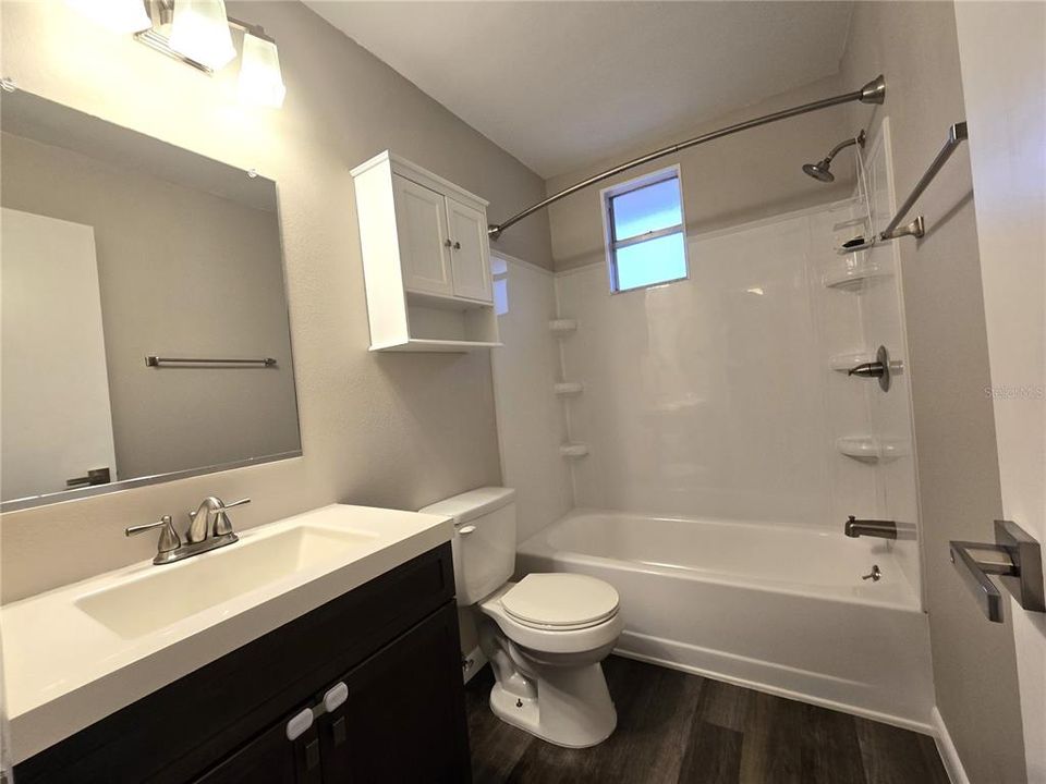 For Sale: $349,900 (3 beds, 2 baths, 1476 Square Feet)