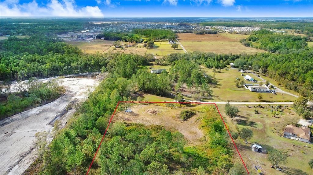 На продажу: $295,000 (5.01 acres)