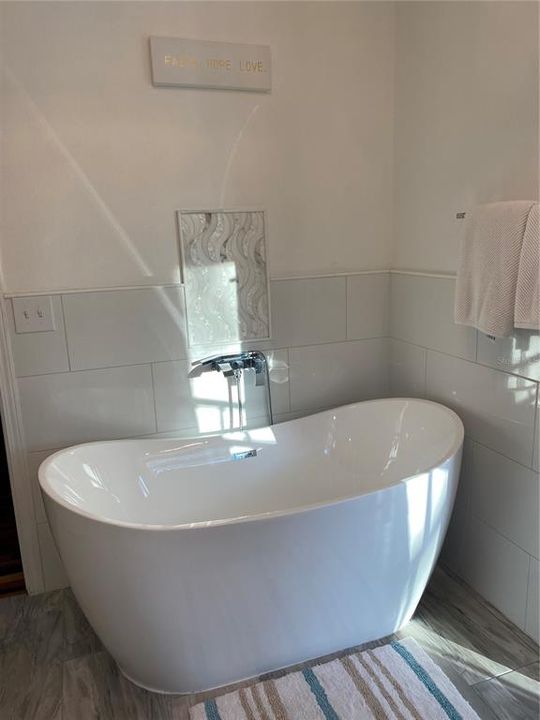 Guest House Bath