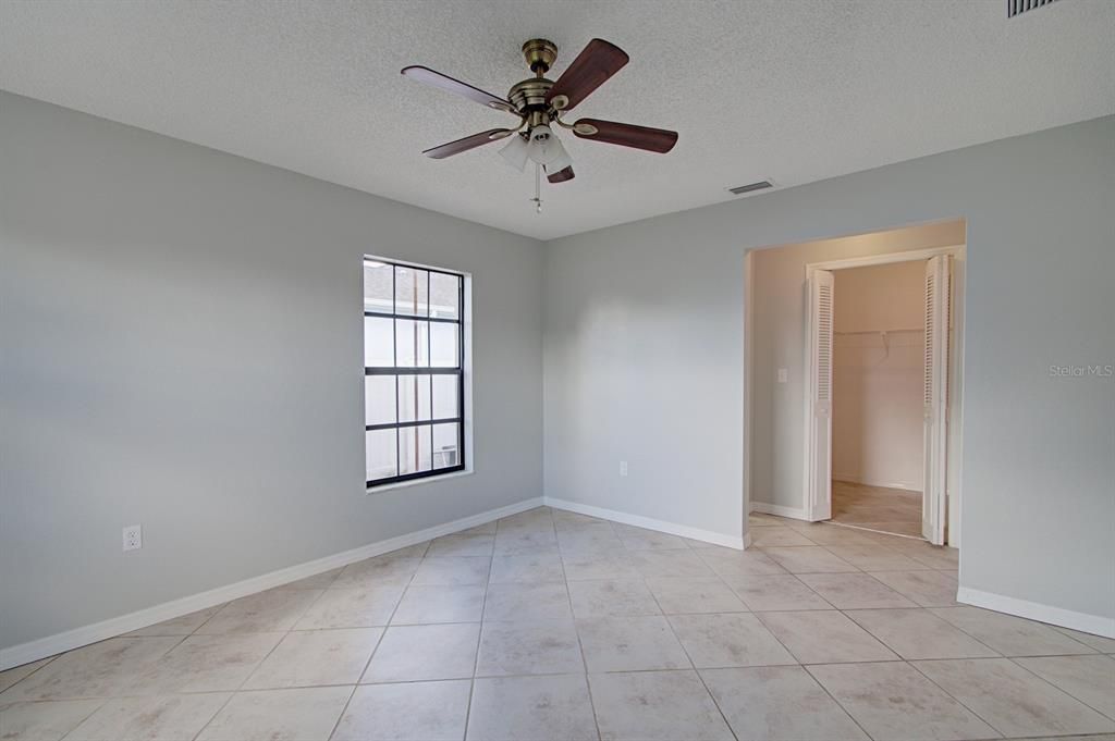 For Sale: $319,900 (2 beds, 2 baths, 1465 Square Feet)