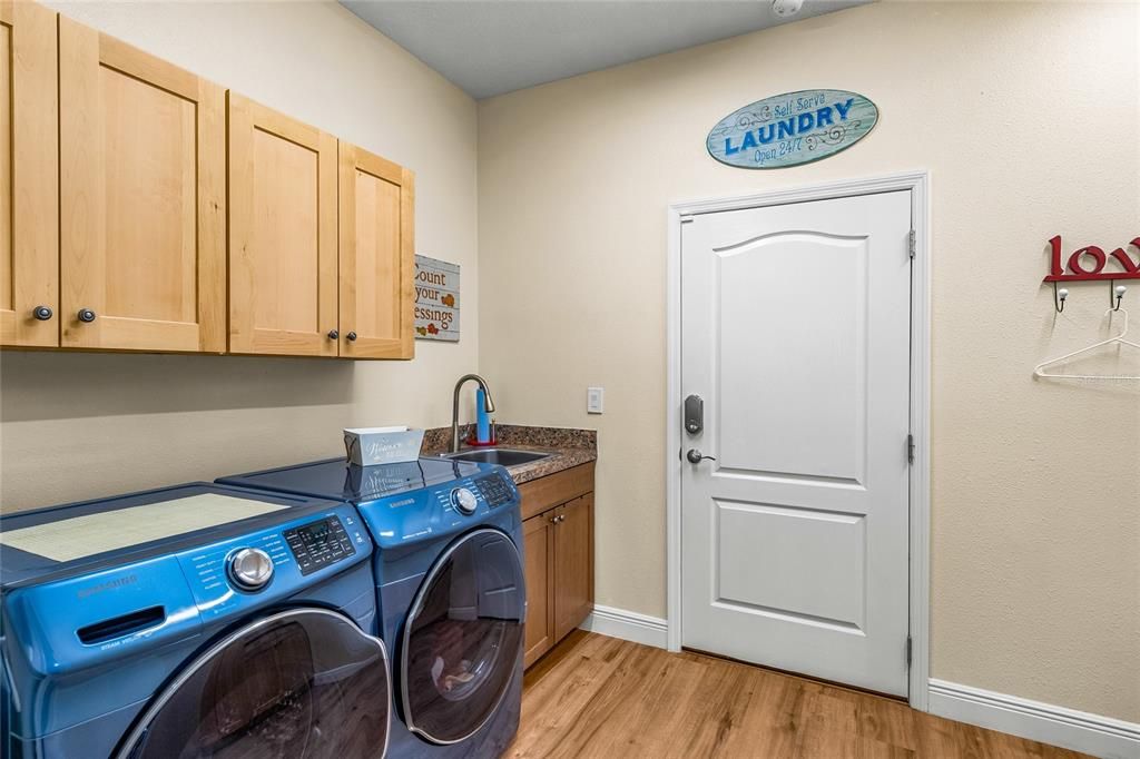 Laundry Room - Accessible