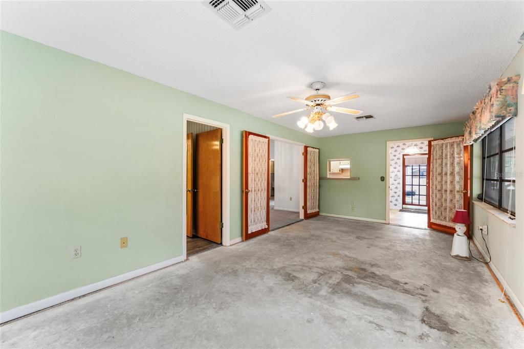 For Sale: $387,500 (2 beds, 2 baths, 1732 Square Feet)