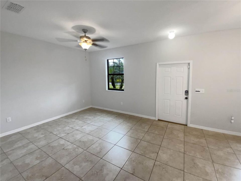 For Sale: $361,000 (3 beds, 2 baths, 1615 Square Feet)