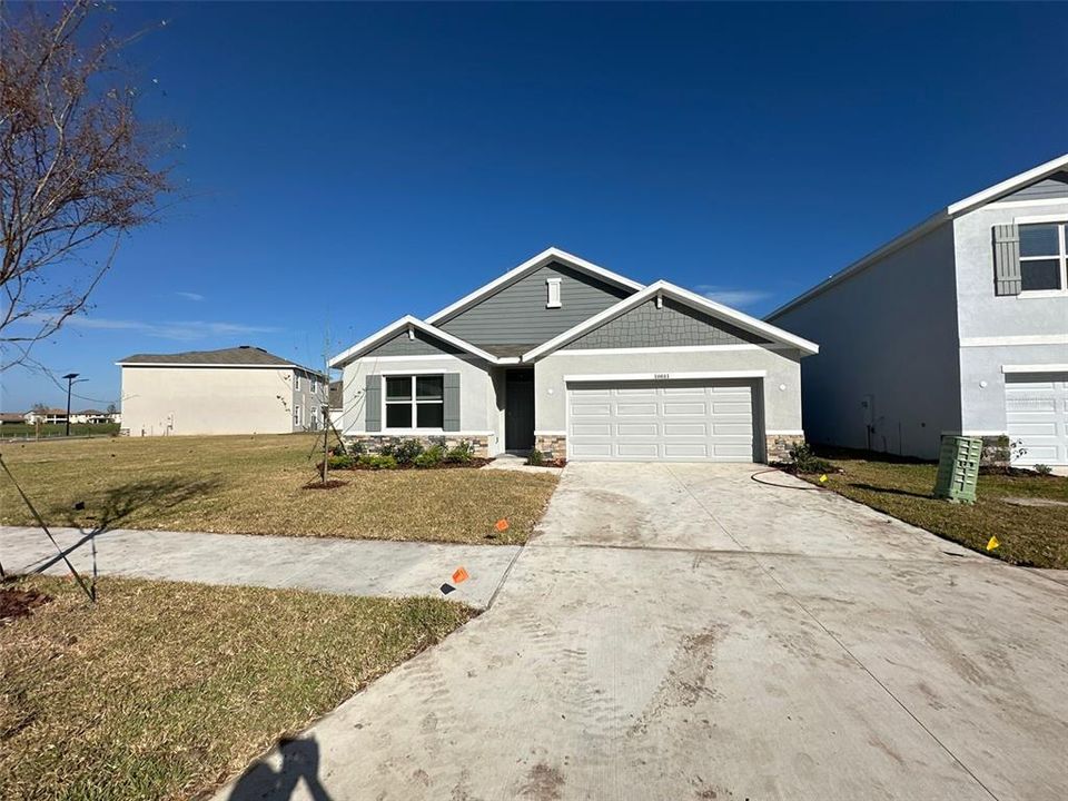 Recently Sold: $398,965 (4 beds, 2 baths, 1828 Square Feet)