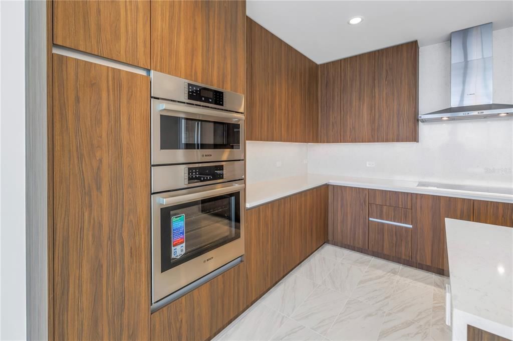 Gorgeous kitchen finish with well appointed appliances