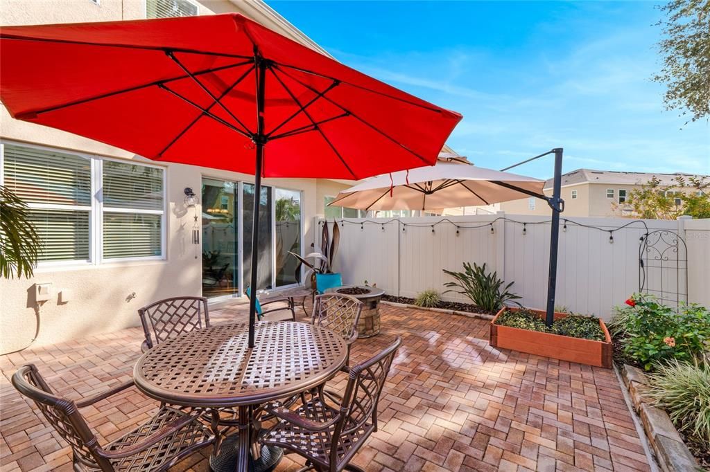 For Sale: $589,000 (4 beds, 2 baths, 1726 Square Feet)