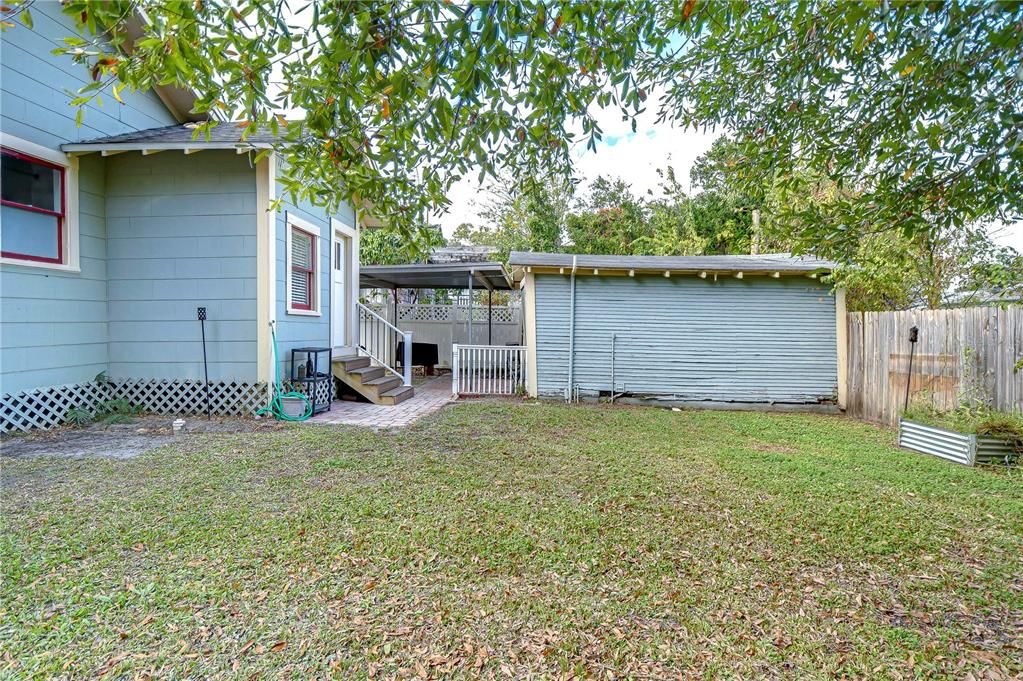 For Sale: $419,900 (3 beds, 1 baths, 1098 Square Feet)