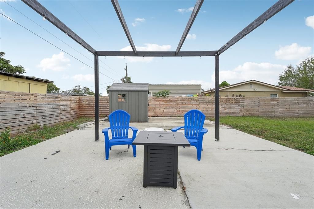 For Sale: $350,000 (3 beds, 2 baths, 1254 Square Feet)