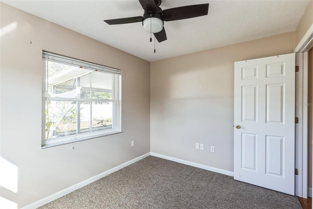 For Sale: $275,000 (3 beds, 2 baths, 1359 Square Feet)