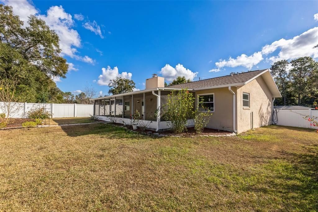 For Sale: $275,000 (3 beds, 2 baths, 1359 Square Feet)