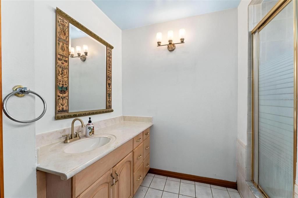 For Sale: $550,000 (4 beds, 2 baths, 2193 Square Feet)