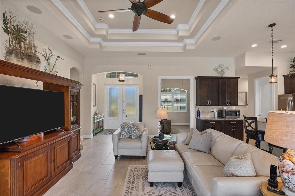 Double Tray Ceiling Adds Elegance and Volume