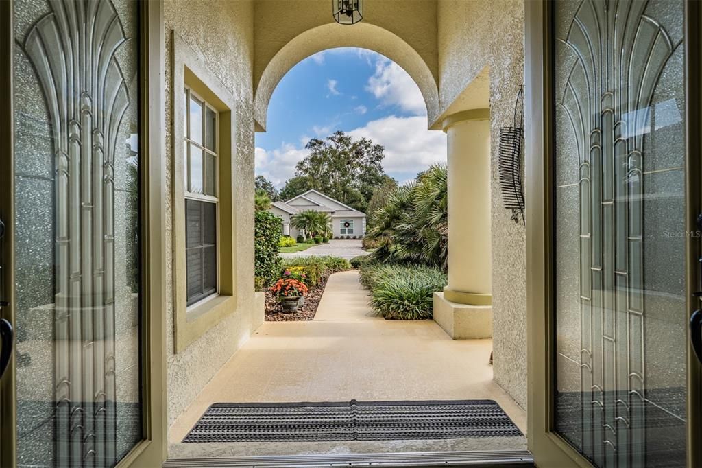 Arched front entry welcomes you in!